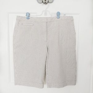 Liz Claiborne Seersucker Long Shorts 16 LIKE NEW